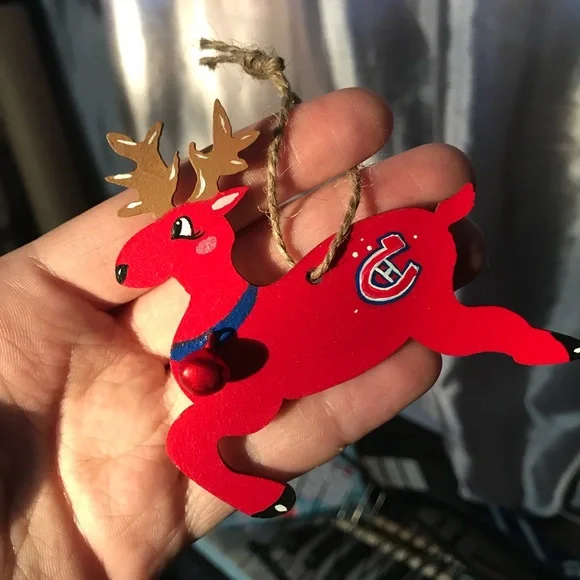 Hockey reindeer Christmas ornaments - Picture 1 of 2